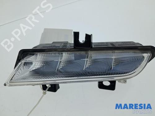 Used Right daytime light Right daytime light 36881997 36881997