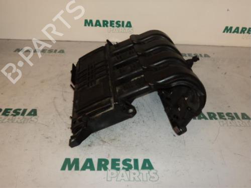 Used Injection rail Injection rail RENAULT CLIO II (BB_, CB_) 1.2 16V (BB05, BB0W, BB11, BB27, BB2T, BB2U, BB2V, CB05,... (75 hp) 31462969 31462969