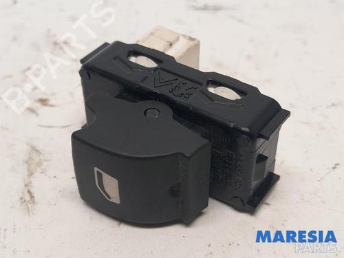 Used Switch PEUGEOT 2008 I (CU_) 1.2 VTi (82 hp) 31521665