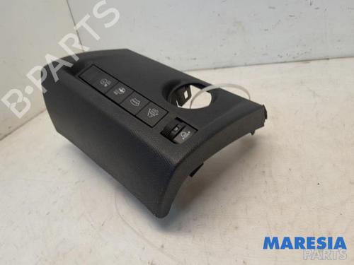 Switch CITROËN C4 III (BA_, BB_, BC_) ë-C4 (BCZKXC, BZCKSC) | BP31398430I30