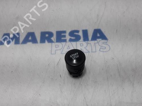 Used Switch RENAULT MEGANE III Grandtour (KZ0/1) 1.5 dCi (KZ09, KZ0D, KZ1G, KZ29, KZ14, KZ1W, KZ10, KZ1F,... (110 hp) 31499409