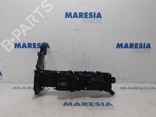 Used Valve cover CITROËN C4 Grand Picasso II (DA_, DE_) 1.6 BlueHDi 120 (120 hp) 31489022