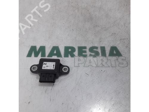 Used Electronic module RENAULT KOLEOS I (HY_) 2.5 (HY0C, HY0N) (171 hp) 31384373