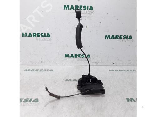 electronic-module-renault-megane-iii-grandtour-kz01-2008-2009-2010-2011-2012-2013-2014-2015-2016-31403704 main image
