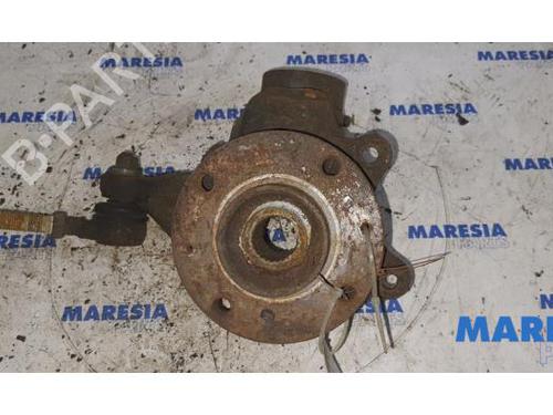 Used Right front steering knuckle PEUGEOT 306 Hatchback (7A, 7C, N3, N5) 1.9 DT (90 hp) 31443563