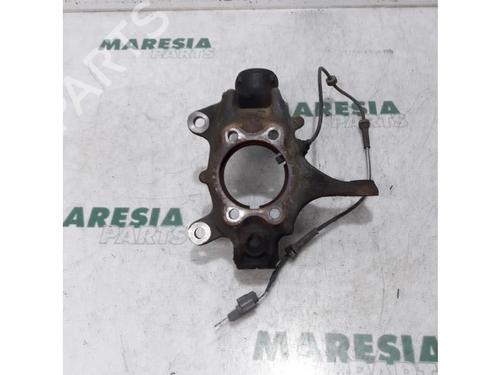 Used Left front steering knuckle RENAULT KADJAR (HA_, HL_) 1.2 TCe 130 (HLMR) (130 hp) 31533036
