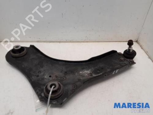 Used Left front suspension arm RENAULT MEGANE III Coupe (DZ0/1_) 1.4 TCe (DZ0F, DZ1V) (131 hp) 31400388