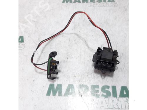 Electronic sensor RENAULT TRAFIC II Van (FL) 2.0 dCi 90 (FL0H, FL00, FL01, FL0M, FL0P, FL0S) | BP31464963M84