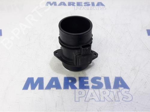 Used Mass air flow sensor RENAULT GRAND SCÉNIC III (JZ0/1_) 1.5 dCi (JZ09, JZ0D, JZ10, JZ14, JZ1G, JZ29, JZ2C) (110 hp) 31527401