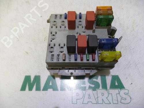 fuse-box-fiat-punto-188_-1999-2000-2001-2002-2003-2004-2005-2006-2007-2008-2009-2010-2011-2012-31456794 main image