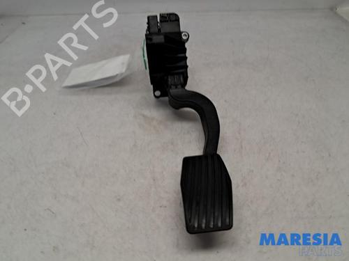 Pedal FIAT PUNTO (199_) 0.9 Twinair Turbo (86 hp) 31526652