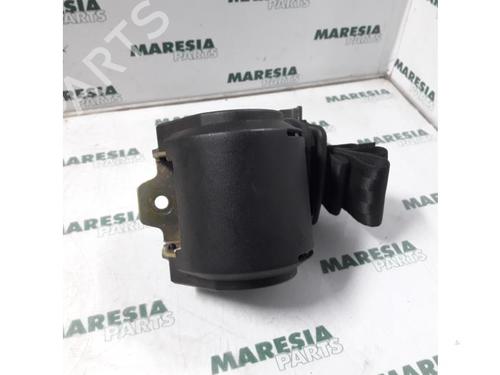 Used Rear right seatbelt RENAULT TWINGO I (C06_) 1.2 (C066, C068) (58 hp) 31430457