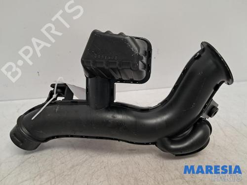 Used Pipe RENAULT TWINGO III (BCM_, BCA_) 1.0 SCe 70 (71 hp) 31536579