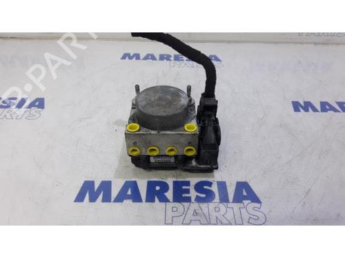 Used ABS pump FIAT BRAVO II (198_) 1.4 (198AXA1B) (90 hp) 31423512