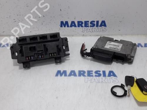 Used Engine control unit (ECU) FIAT PANDA (169_) 1.2 (169.AXB11, 169.AXB1A) (60 hp) 31531205