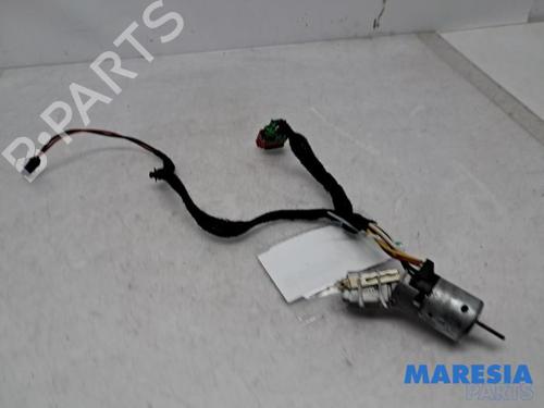 Used Ignition barrel PEUGEOT 307 CC (3B) 2.0 16V (136 hp) 31400755