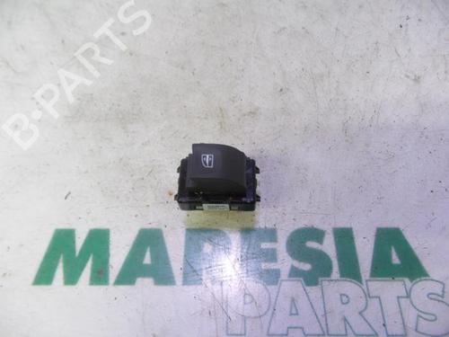 switch-renault-clio-iv-bh_-2012-2013-2014-2015-2016-2017-2018-2019-2020-2021-31431314 main image