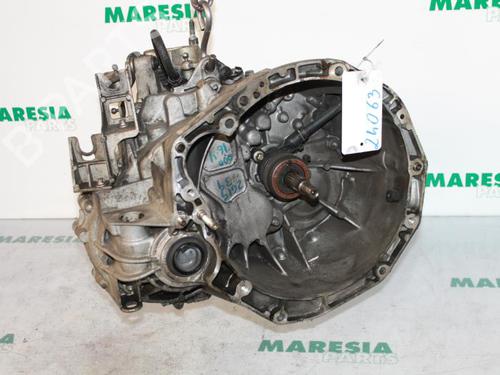 Used Gearbox RENAULT SCÉNIC II (JM0/1_) 1.9 dCi (JM0G, JM12, JM1G, JM2C) (120 hp) 31500458