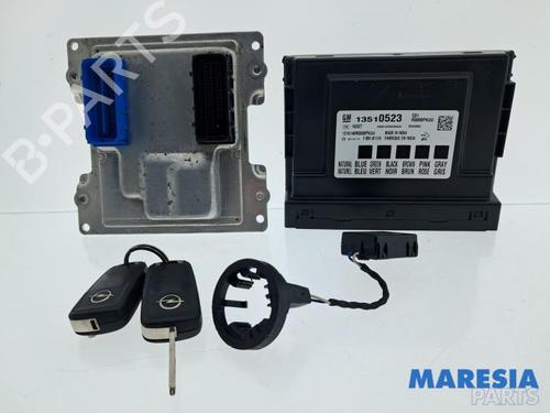 Used Engine control unit (ECU) Engine control unit (ECU) OPEL KARL (C16) 1.0 (75 hp) 33957727 33957727