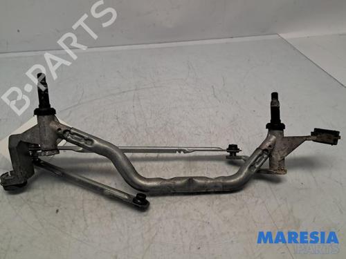 Used Front wipers mechanism RENAULT CLIO IV Grandtour (KH_) 0.9 TCe 90 (90 hp) 31468293