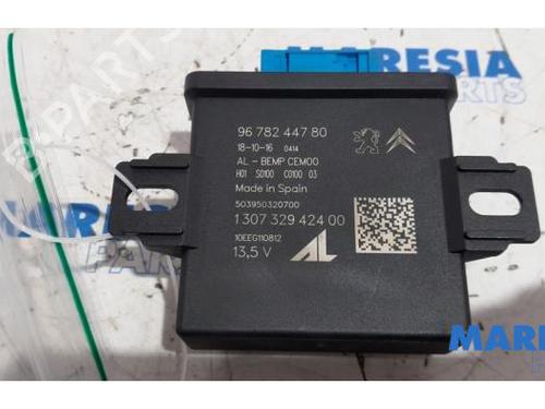Used Lights ECU PEUGEOT 308 SW II (LC_, LJ_, LR_, LX_, L4_) 2.0 BlueHDi 150 (150 hp) 31500087