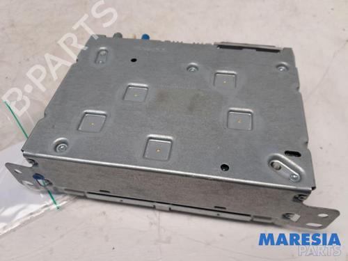 Used Radio PEUGEOT 208 I (CA_, CC_) 1.2 VTI 82 (82 hp) 31424333