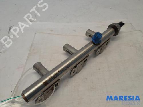 Used Injection rail PEUGEOT 208 I (CA_, CC_) 1.2 THP 110 (110 hp) 31424819