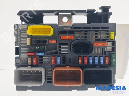 Used Fuse box Fuse box PEUGEOT 308 CC (4B_) 1.6 16V (120 hp) 33674527 33674527