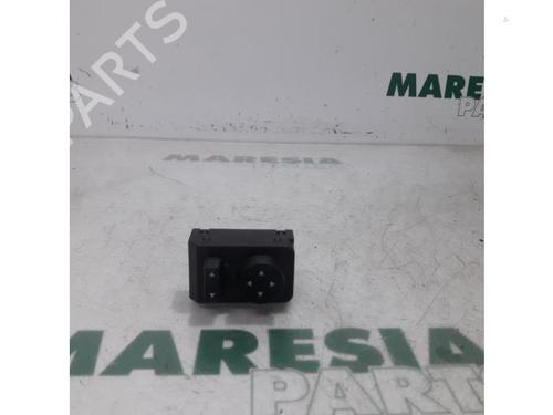 Used Mirror switch FIAT PUNTO EVO (199_) 1.3 D Multijet (84 hp) 31468657