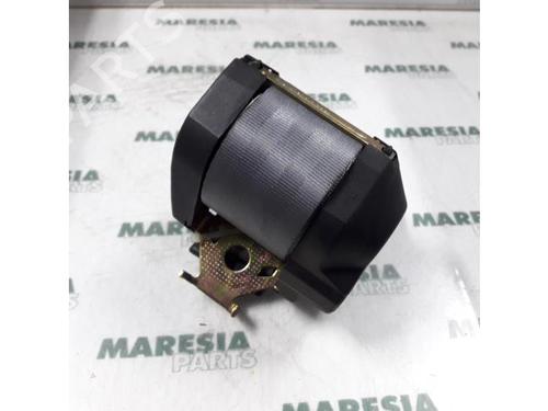 rear-center-seatbelt-renault-clio-ii-bb_-cb_-1998-1999-2000-2001-2002-2003-2004-2005-2006-2007-2008-2009-2010-2011-2012-2013-2014-2015-2016-31470383 main image