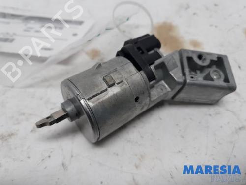 Used Ignition barrel PEUGEOT 207 CC (WD_) 1.6 16V (120 hp) 31531099