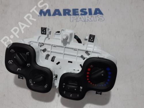 Used Climate control FIAT PANDA (312_, 319_) 0.9 (312PXG1A) (86 hp) 31480670