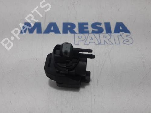 Used Electronic sensor RENAULT KANGOO Express (FW0/1_) 1.5 dCi 90 (FW0G, FW05, FW08, FW11) (90 hp) 31518331