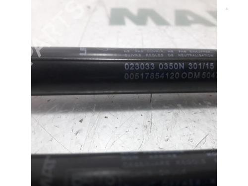 Tailgate lift support FIAT 500 (312_) 0.9 (312AXN1A) | BP31467960C138