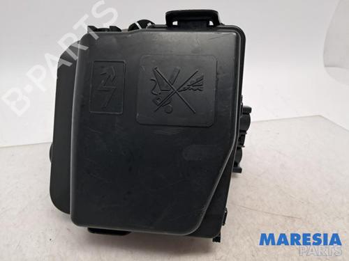 Used Fuse box RENAULT CLIO IV (BH_) 0.9 TCe 90 (BHNF, BHMA, BHMH, BHJK, BHJR) (90 hp) 31402787