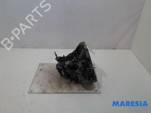 gearbox-renault-clio-iii-br01-cr01-2005-2006-2007-2008-2009-2010-2011-2012-2013-2014-31402906 main image