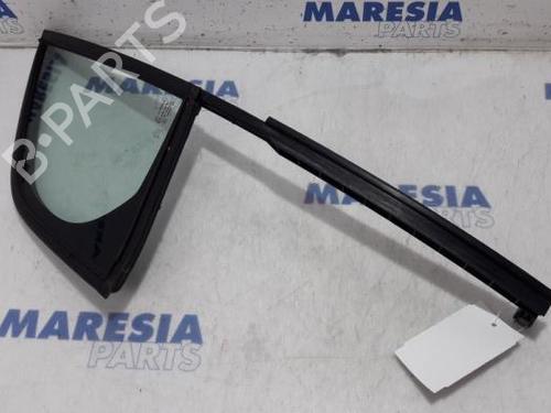 Vidro triangular frente esquerdo CITROËN C3 II (SC_) 1.6 VTi 120 (120 hp) 31530714