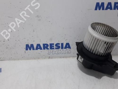 Used Heater blower motor FIAT 500 (312_) 1.4 (312AXC1B, 312CXC1B) (100 hp) 31388765