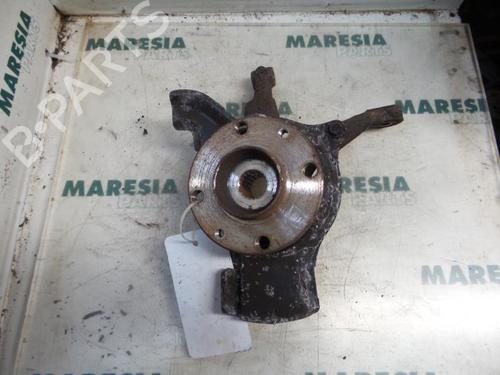 Used Left front steering knuckle FIAT CINQUECENTO (170_) 0.9 i.e. S (170AF, 170CF) (40 hp) 31507760