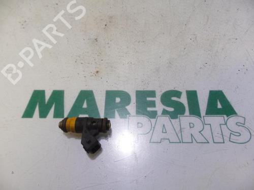 Used Injector RENAULT CLIO II (BB_, CB_) 1.4 16V (B/CB0P, BB13) (98 hp) 31494296