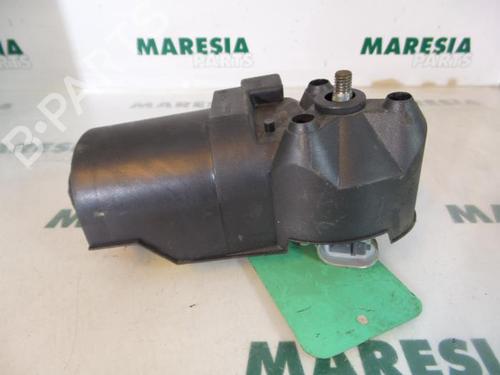 Used Front wiper motor Front wiper motor RENAULT MEGANE I (BA0/1_) 1.4 e (BA0E, BA0V) (75 hp) 31425528 31425528