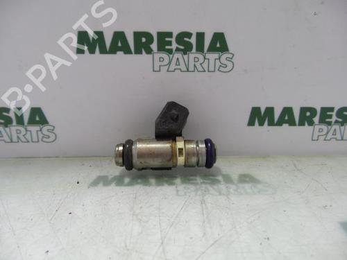 Used Injector FIAT STRADA Pickup (178_, 278_) 1.2 (60 hp) 31495392