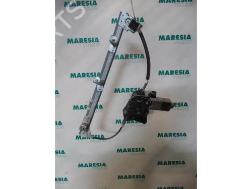 front-left-window-mechanism-alfa-romeo-156-932_-1997-1998-1999-2000-2001-2002-2003-2004-2005-31452422 main image