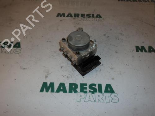 Used ABS pump FIAT BRAVO II (198_) 1.4 (198AXA1B) (90 hp) 31501062