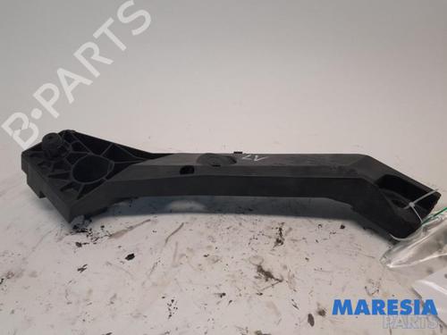 andre-renault-trafic-iii-van-fg_-2014-31411042 main image