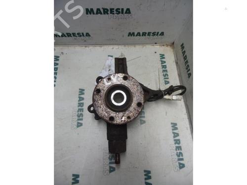 Used Left front steering knuckle CITROËN C4 Coupe (LA_) 1.6 16V (109 hp) 31428600