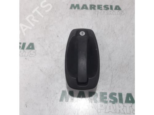 front-left-exterior-door-handle-fiat-doblo-bus-263_-2009-2010-2011-2012-2013-2014-2015-2016-2017-2018-2019-2020-2021-2022-2023-31469609 main image