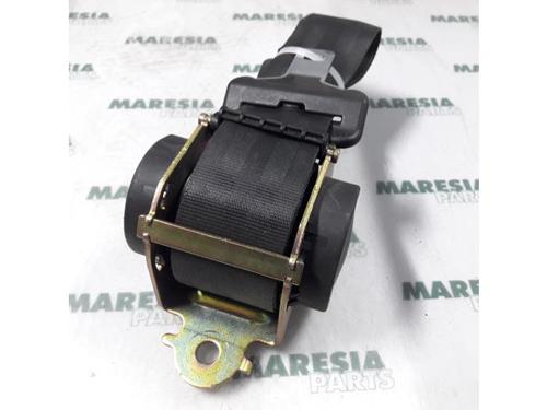 Used Rear right seatbelt PEUGEOT 407 (6D_) 2.0 HDi 135 (6DRHRH, 6DRHRE, 6DRHRG, 6DRHRJ) (136 hp) 31417810