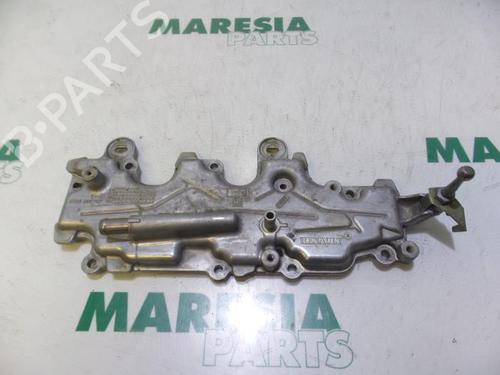 Used Valve cover RENAULT ESPACE IV (JK0/1_) 2.0 Turbo (JK0A, JK0B, JK0N) (163 hp) 31467970