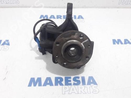 Used Left front steering knuckle CITROËN C3 II (SC_) 1.2 VTi 82 (82 hp) 31383076